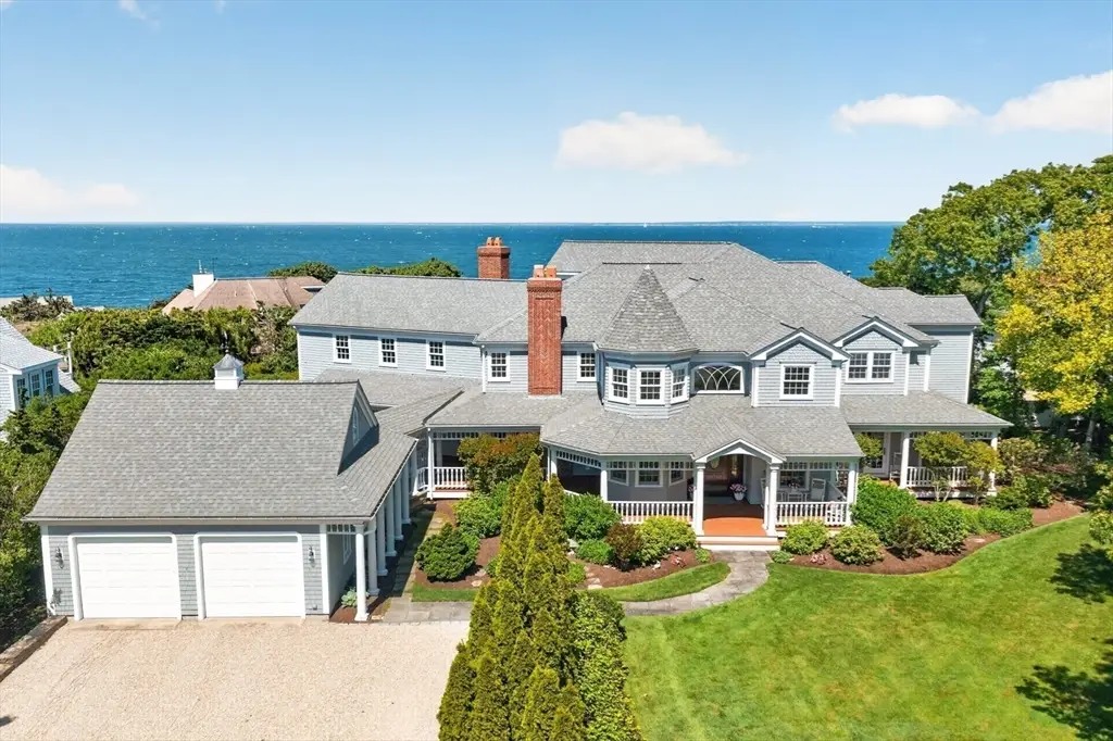39 Naushon S, Falmouth, MA 02540 - #1