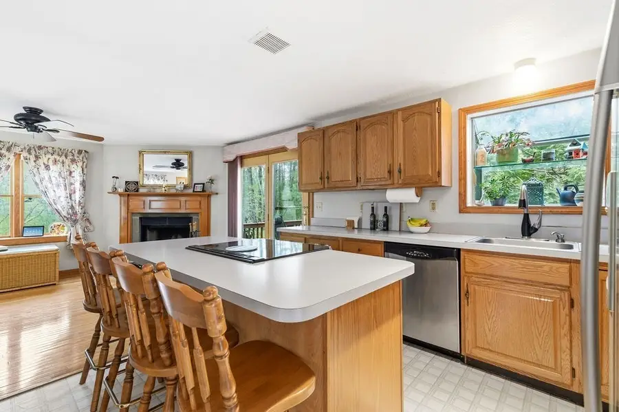 71 Harvey St, Taunton, MA 02780 - #2