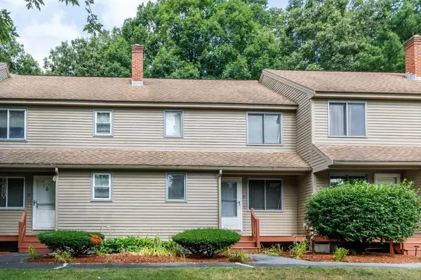 31 Macintosh Lane #31, Leominster, MA 01453