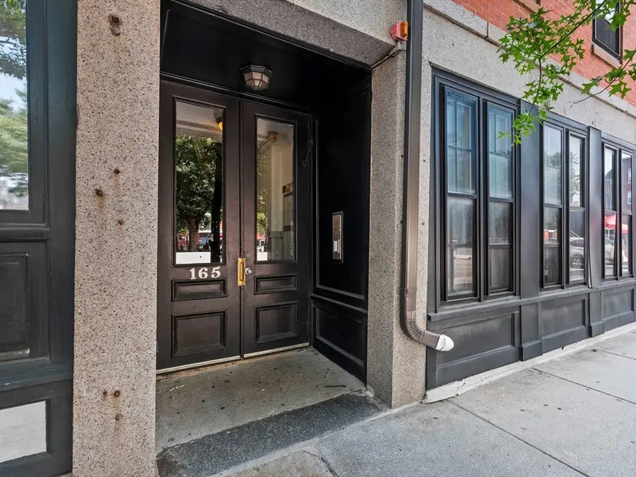 157-165 Winnisimmet St #3C, Chelsea, MA 02150 - #3