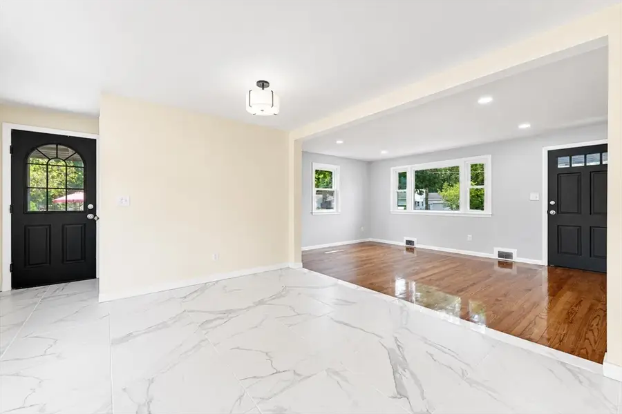 169 Slater Ave, Springfield, MA 01119 - #3