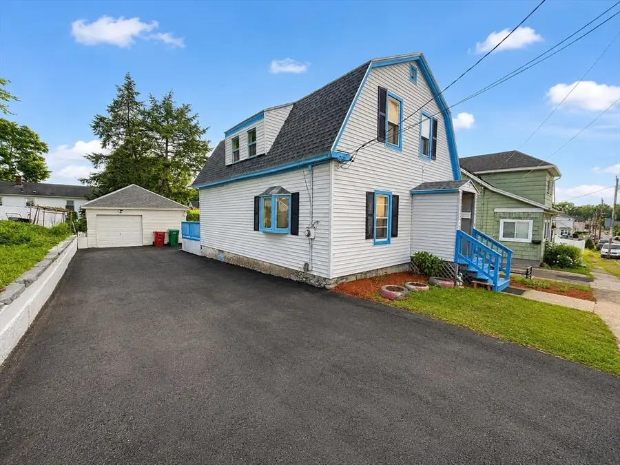 89 Sayles St, Lowell, MA 01851 - #3