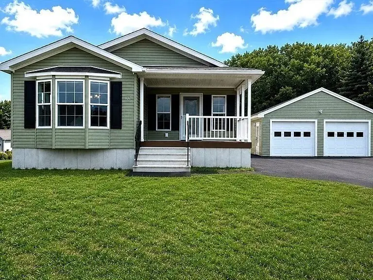 102 Topaz Terrace, Gardner, MA 01440 - #3