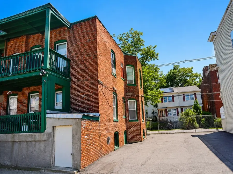 41 Library St, Chelsea, MA 02150 - #3