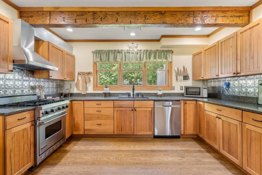 12 Beech Lane, Feeding Hills, MA 01030 - #3
