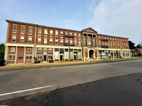 354 North Main Street #206, Andover, MA 01810