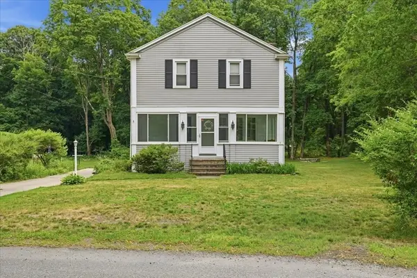 15 Walnut St, West Bridgewater, MA 02379
