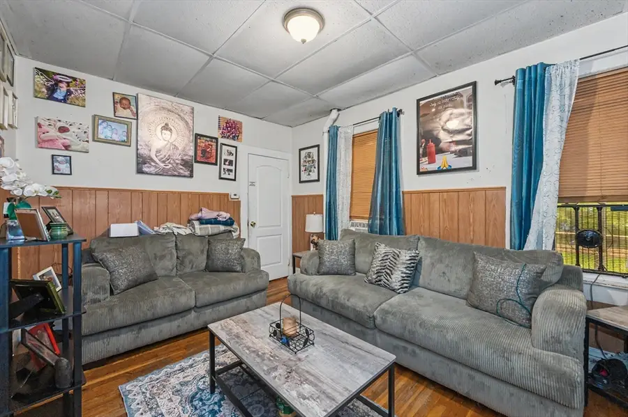 1 Dublin St, Lowell, MA 01854 - #3