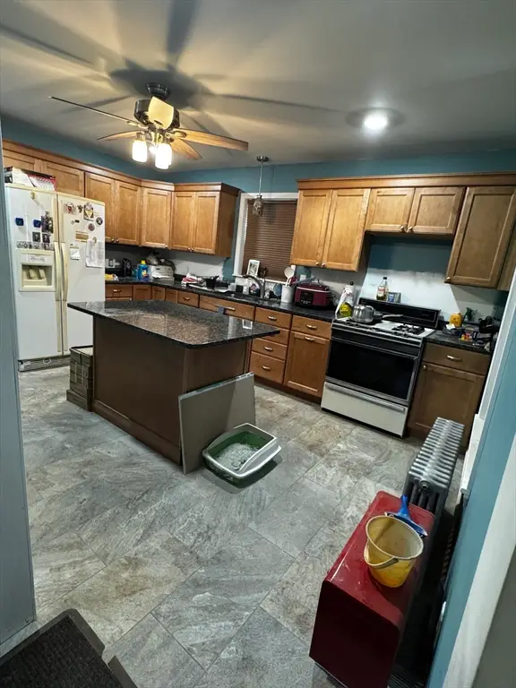 21 Dryden St, Worcester, MA 01605 - #2