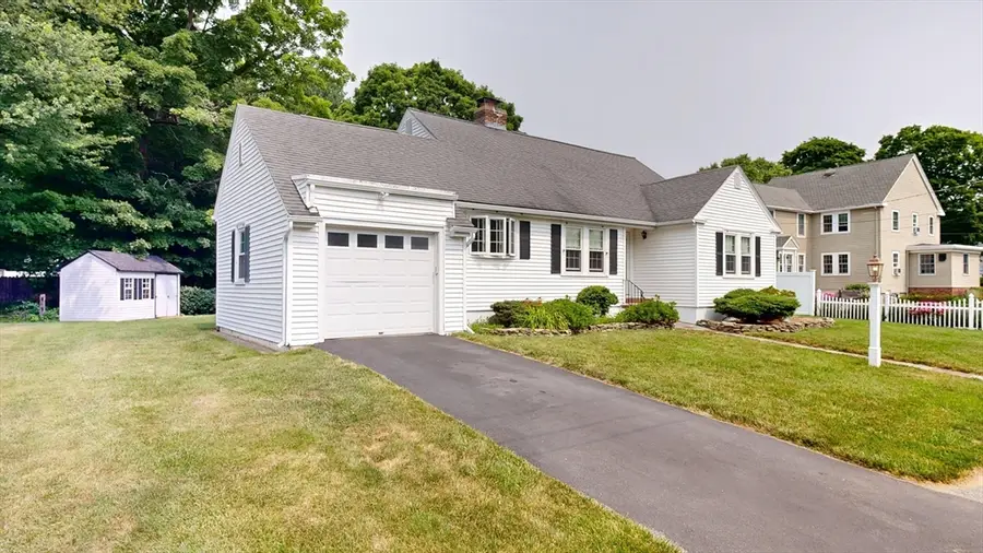 6 Maple Circle, Shrewsbury, MA 01545 - #2