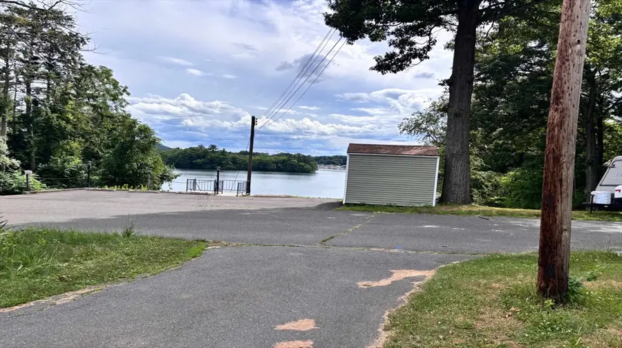 14 Oak St, Southwick, MA 01077 - #3