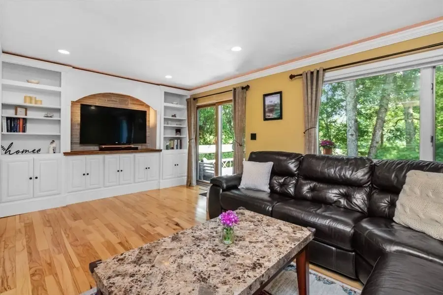 19 Old Diamond #19, Walpole, MA 02081 - #2