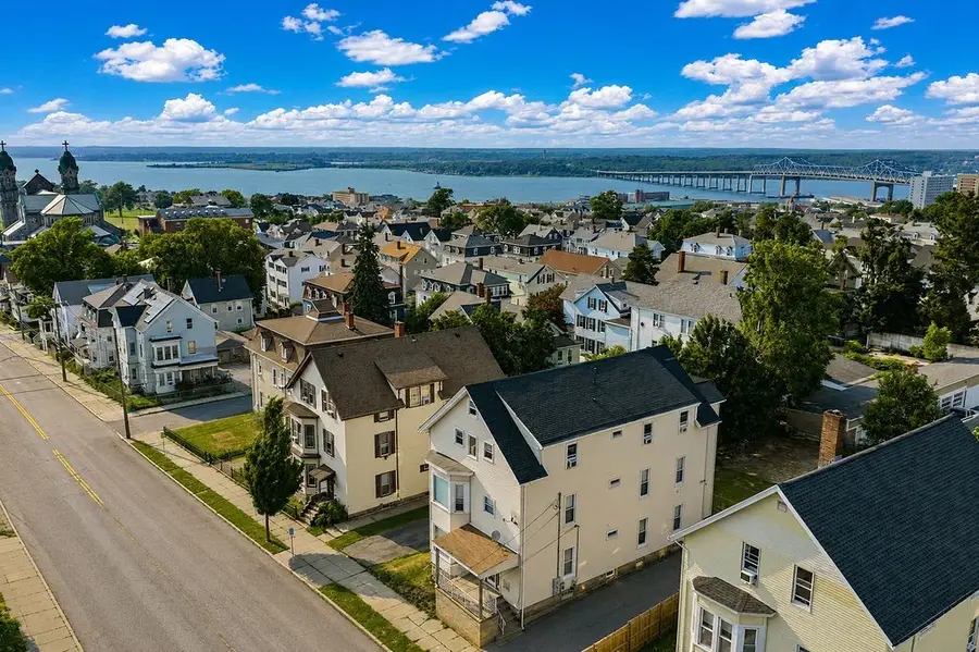 998 Middle, Fall River, MA 02721 - #2