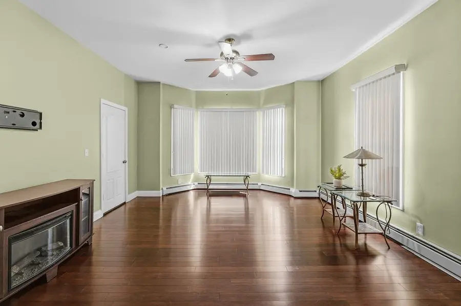 998 Middle, Fall River, MA 02721 - #3