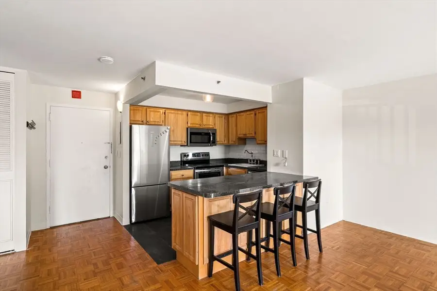 1025 Hancock St #4A, Quincy, MA 02169 - #2