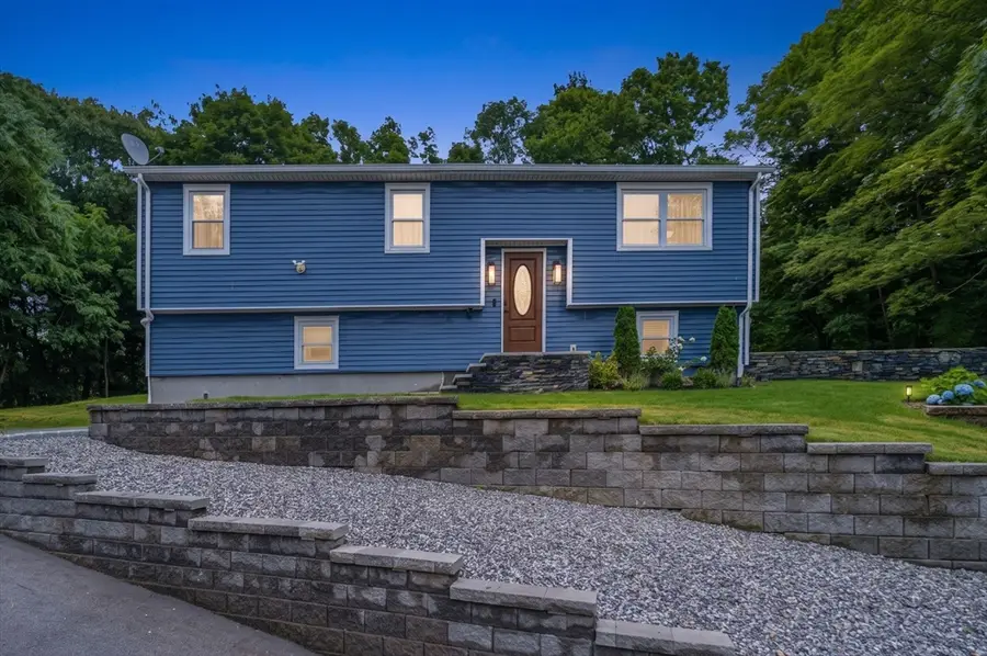 15 Sycamore Street, Millbury, MA 01527 - #3
