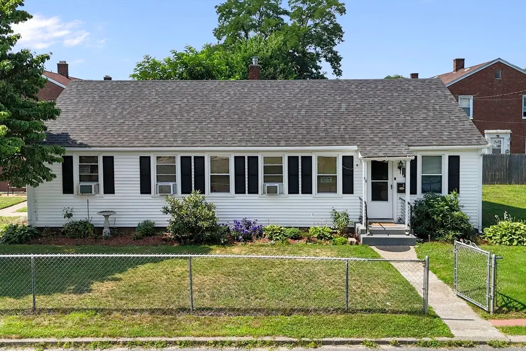 47-49 Farragut St, Springfield, MA 01104 - #1
