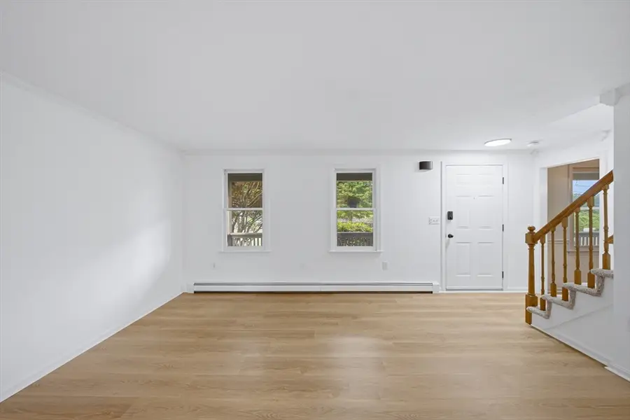 76 South St, Douglas, MA 01516 - #3