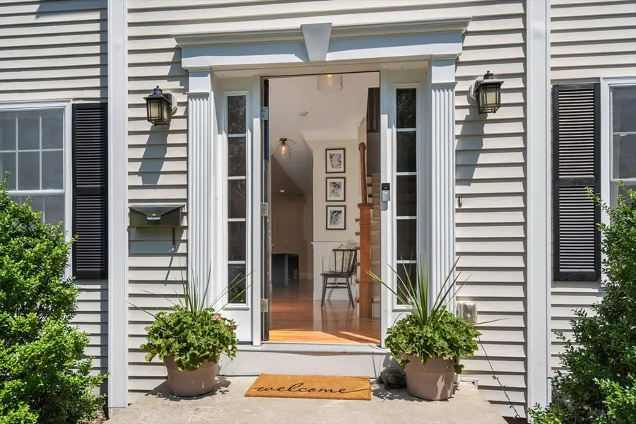 11 Shadow Ln, Wellesley, MA 02482 - #2
