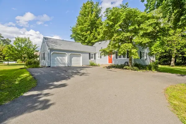 36 Ingersoll Dr, Westfield, MA 01085