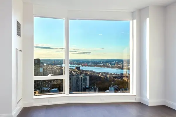 240 Devonshire Street #4504, Boston, MA 02110