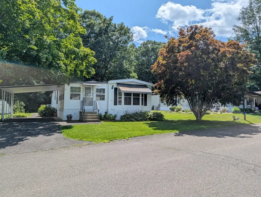 105 Clayton Drive, West Springfield, MA 01089 - #1