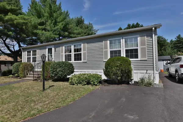 2 Douglas Dr, Carver, MA 02330