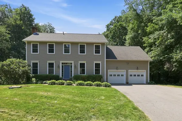 272 Aldrich St, Belchertown, MA 01007