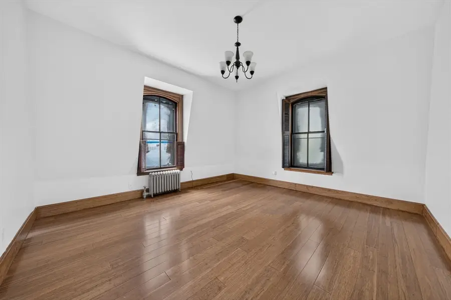 533 Locust St #8, Fall River, MA 02720 - #3