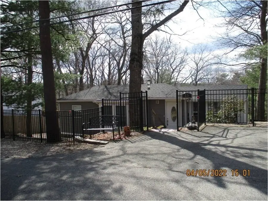 15 Hilldale Ave, Middleton, MA 01949 - #2