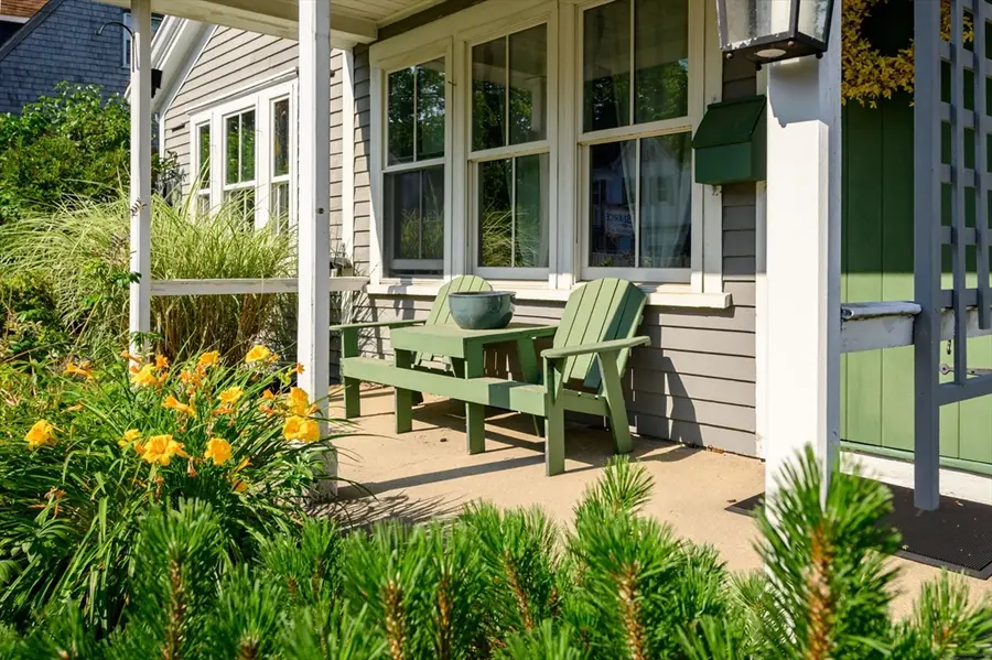 38 Summer St, Kingston, MA 02364 - #3
