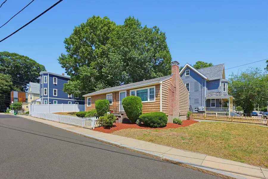 10 Meyer St, Boston, MA 02131 - #2