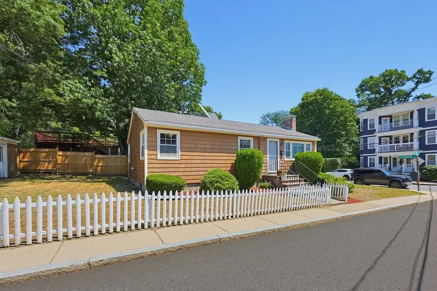 10 Meyer St, Boston, MA 02131 - #3