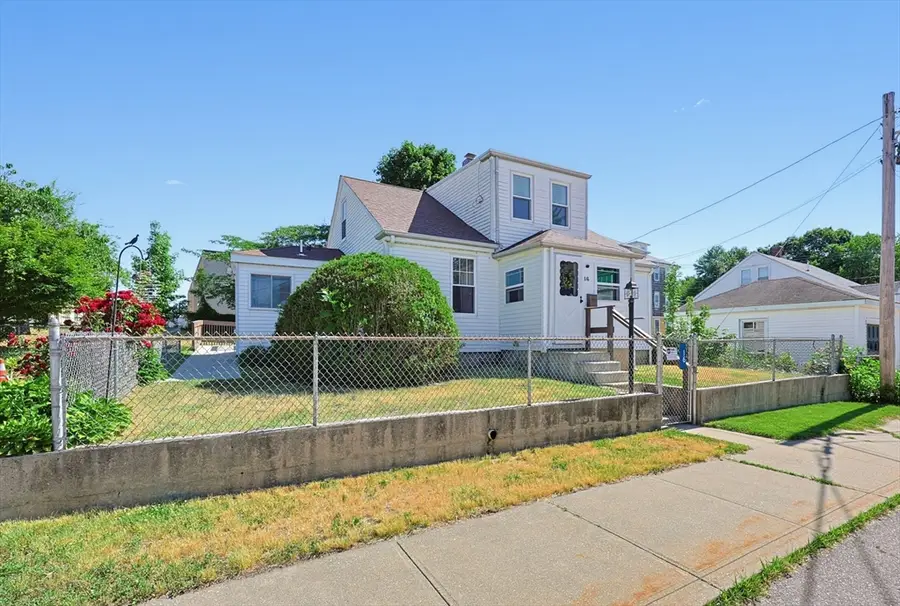 16 Lakeview St, Blackstone, MA 01504 - #2