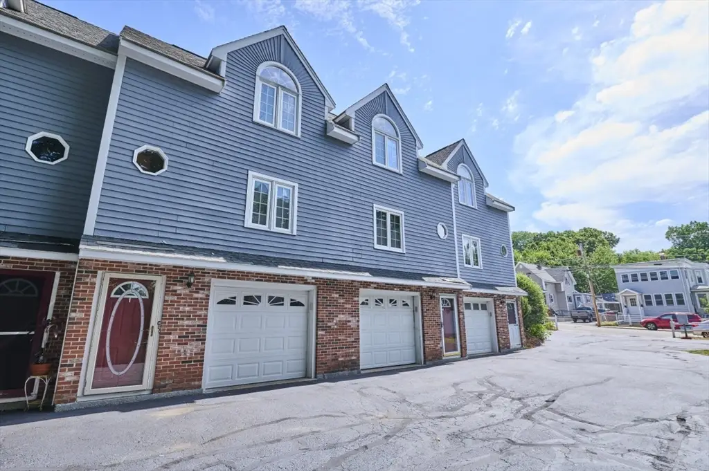 86 White St #C, Lowell, MA 01854 - #1