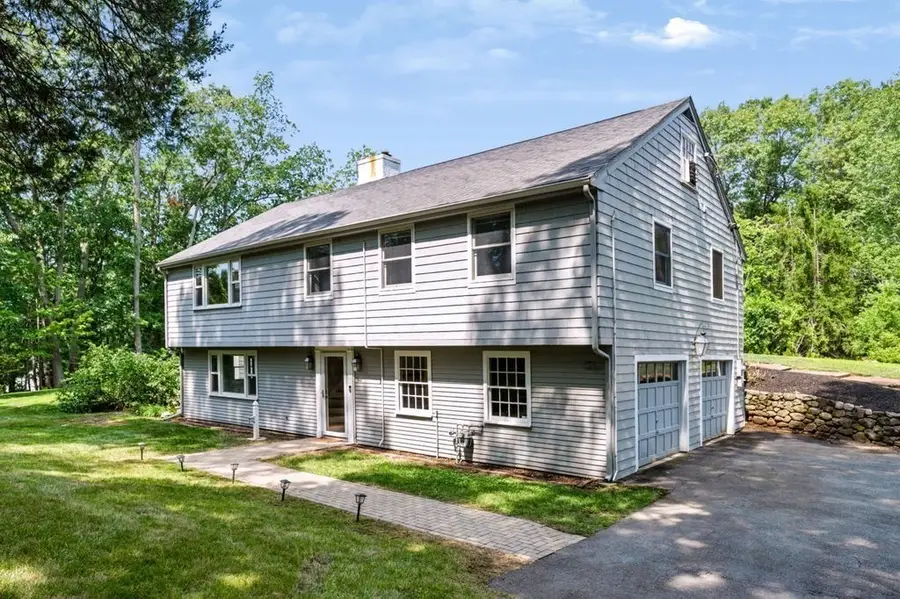 29 Canterbury Hill Rd, Topsfield, MA 01983 - #3