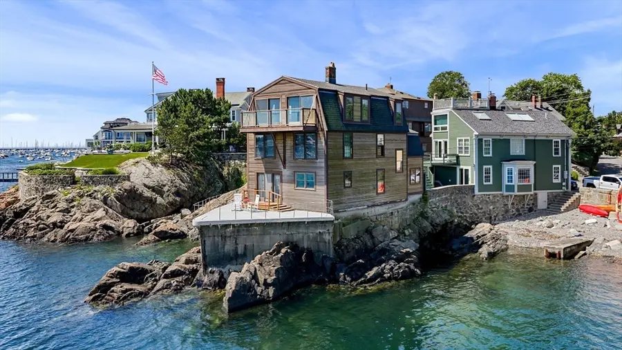 137R Front, Marblehead, MA 01945 - #2