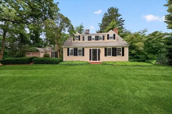 52 Standish Street, Duxbury, MA 02332