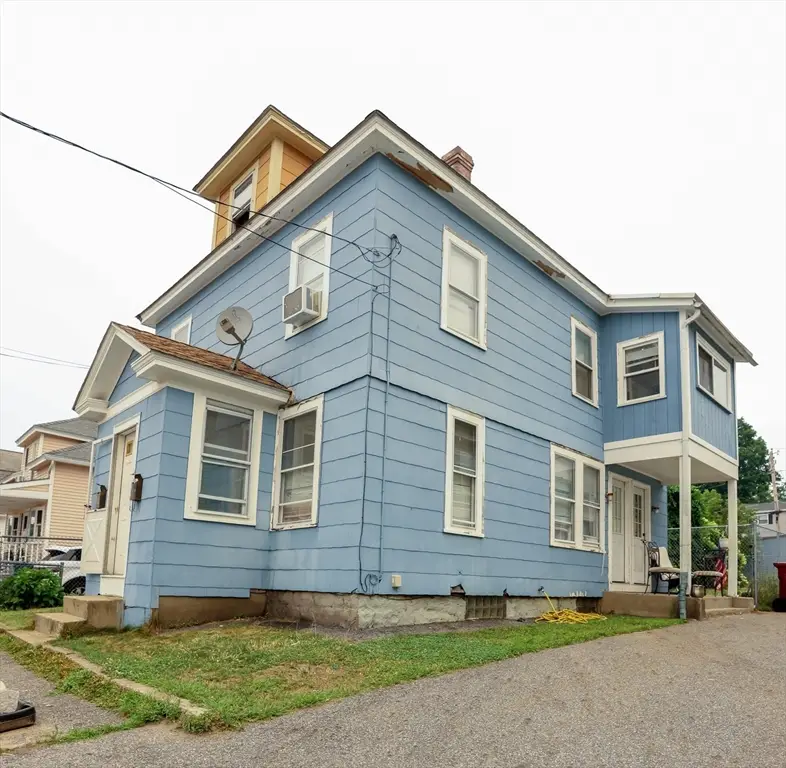 544 Concord St, Lowell, MA 01852 - #1