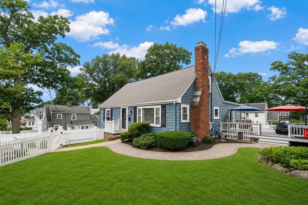 105 Whitman Ave, Melrose, MA 02176 - #1