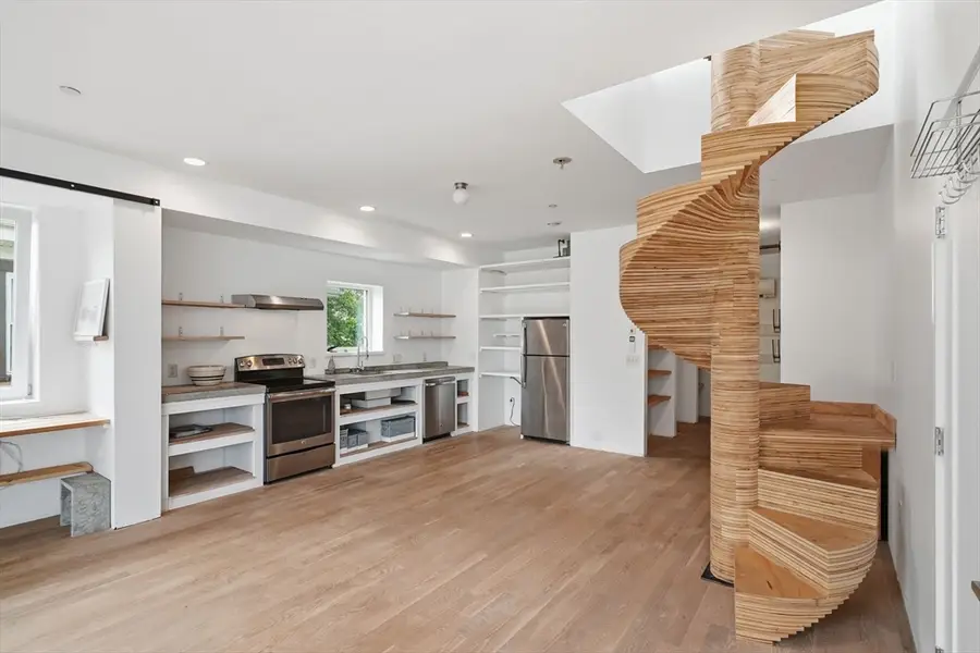 21 Lamartine St #3, Boston, MA 02130 - #2