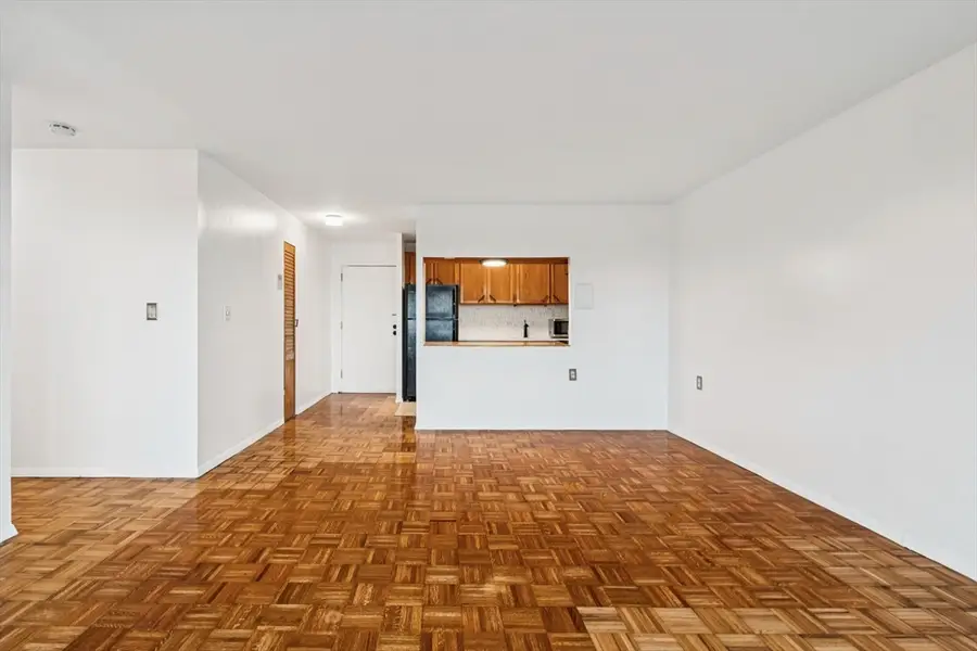1105 Massachusetts Ave #6A, Cambridge, MA 02138 - #3