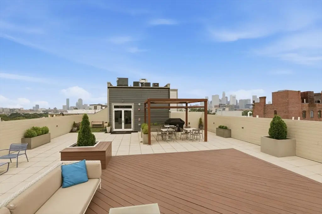 309 E St #43, Boston, MA 02127 - #1