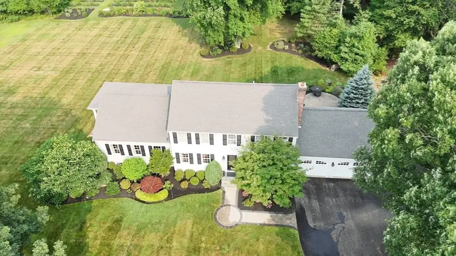 82 Bellingham Rd, Blackstone, MA 01504 - #3