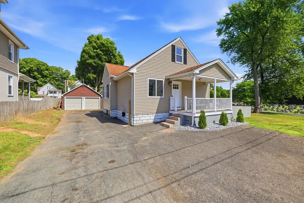 16 Park Pl, East Longmeadow, MA 01028 - #1