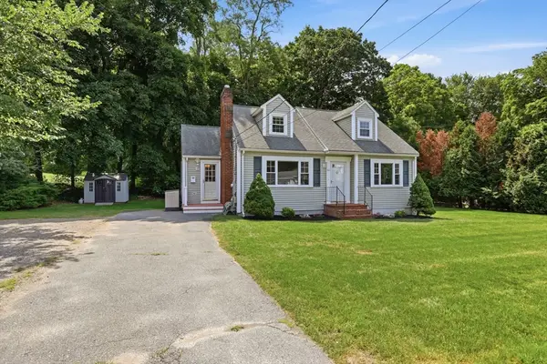 82 Central St., Andover, MA 01810