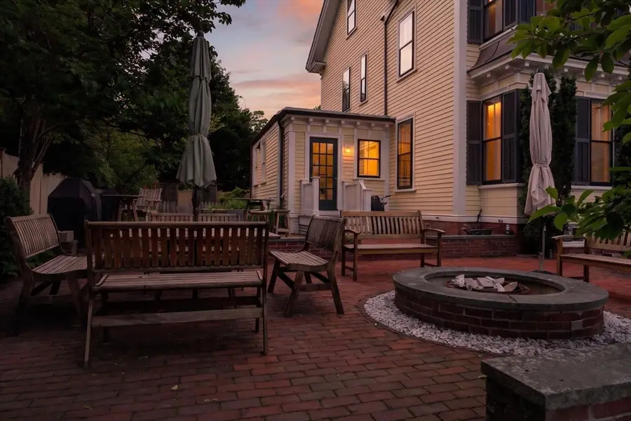 55 Academy St, Arlington, MA 02476 - #2