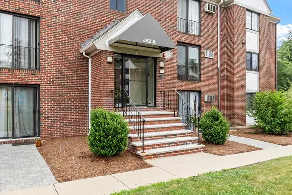 392 Great Rd #A104, Acton, MA 01720