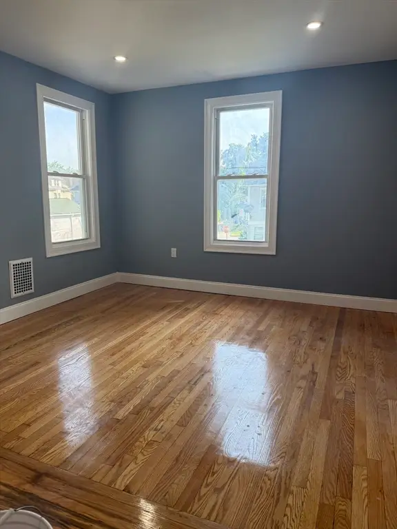 100 Keith St, Springfield, MA 01108 - #3