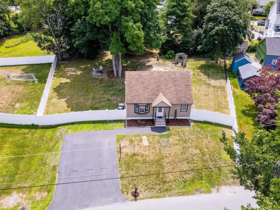 103 Fox Ave, Dracut, MA 01826 - #2